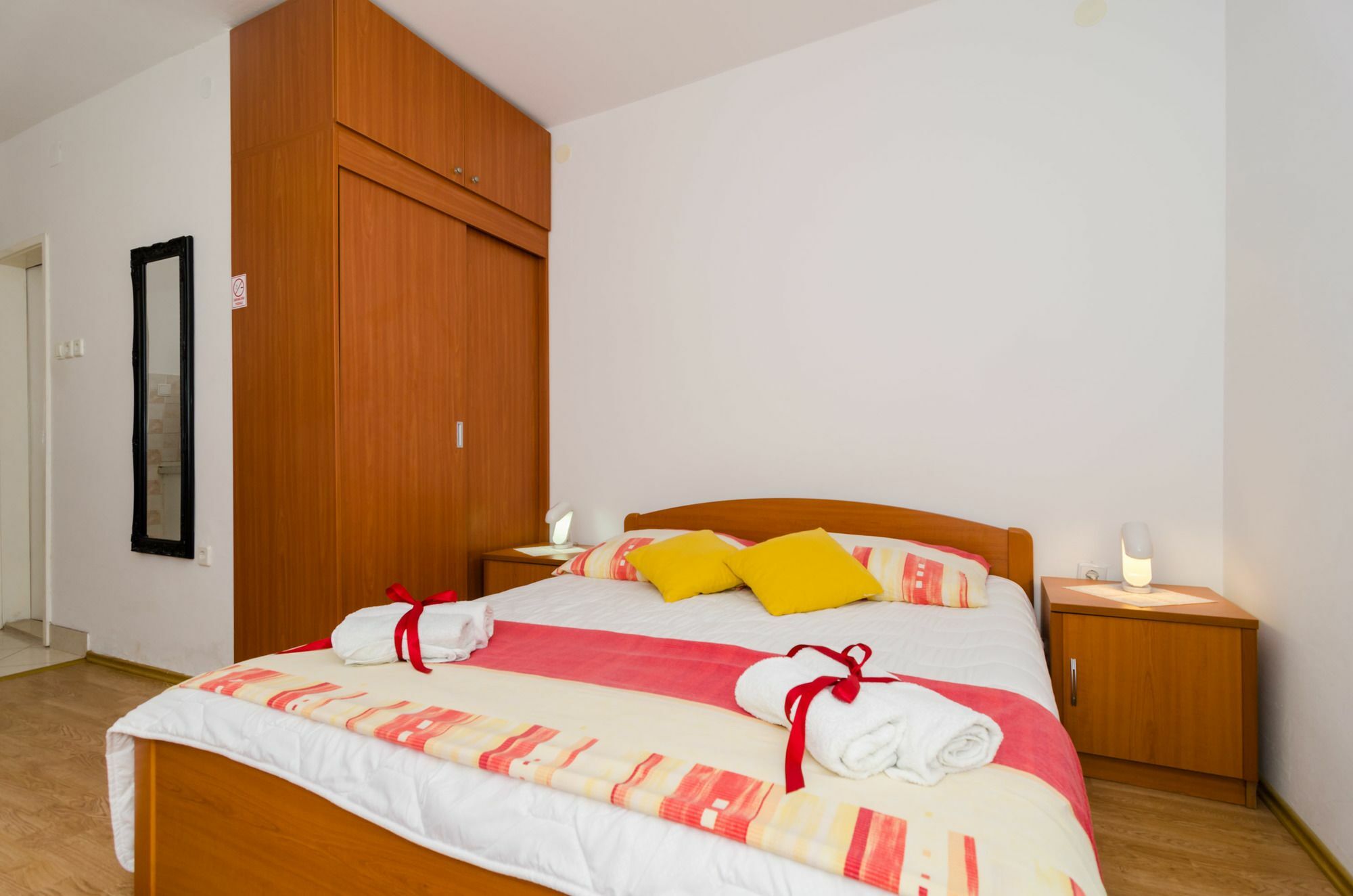 Apartments And Room Lora دوبروفينك المظهر الخارجي الصورة